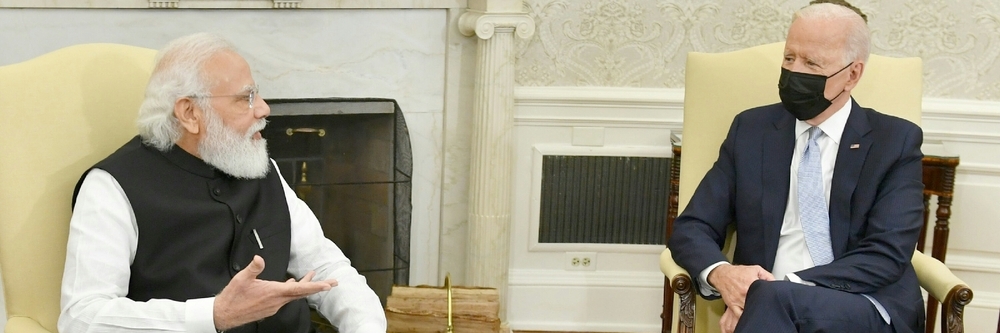 جو بايدن مع رئيس وزراء الهند ناريندرا مودي